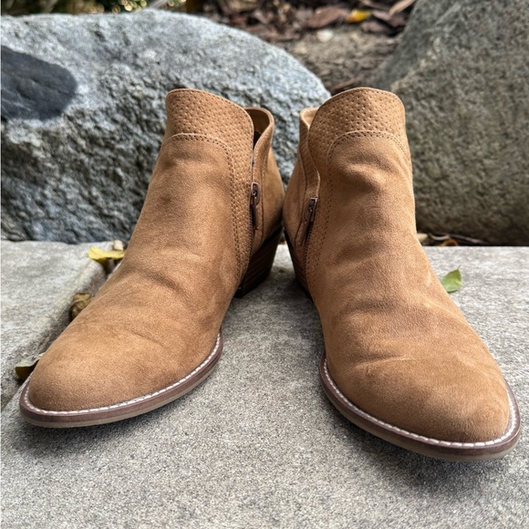 DV by Dolce Vita Brown Suede Ankle Booties 6 - Picture 3 of 8